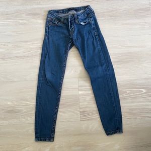 Vigoss Studios - The Jagger Skinny Crop